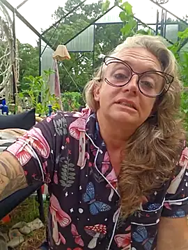 Blondejenn online show from 07-21-26, 12:50