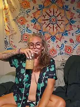 Blondejenn online show from 07-22-26, 12:18