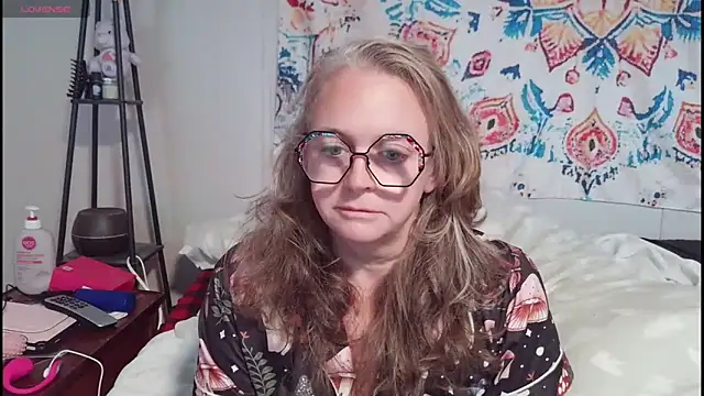 Blondejenn online show from 05-28-26, 12:22