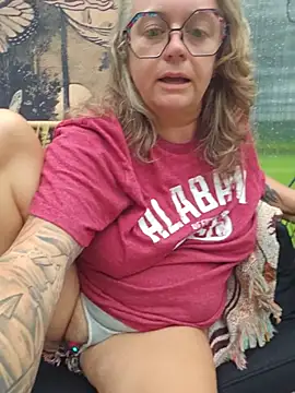 Blondejenn online show from 06-18-26, 11:15