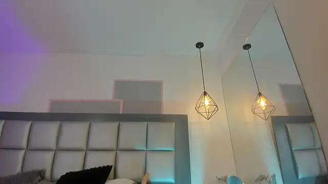 Maddie Ray online show from 07-04-26, 07:04