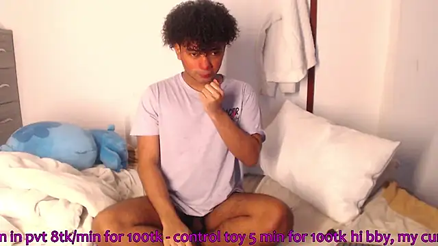 Snapshot of felipecams chatting on 07-14-26, 10:09 felipecams online show from 07-14-26, 10:09
