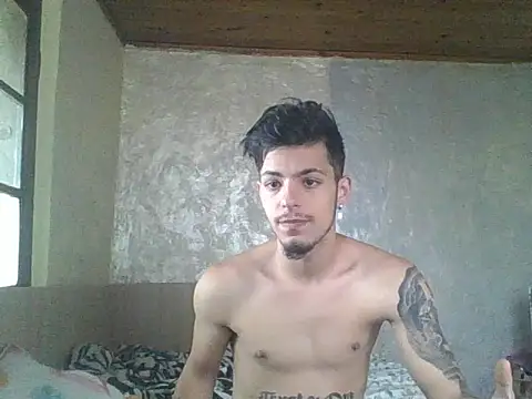 robertmrn112 online show from 05-17-26, 02:39