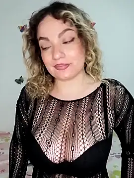 honey hornie online show from 05-19-26, 01:43