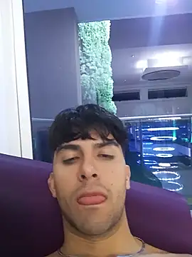 Snapshot of RodrigoColby2 chatting on 04-28-26, 03:44 RodrigoColby2 online show from 04-28-26, 03:44