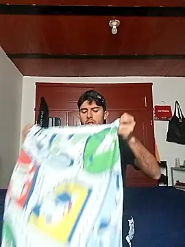 Snapshot of RodrigoColby2 chatting on 04-12-26, 03:48 RodrigoColby2 online show from 04-12-26, 03:48