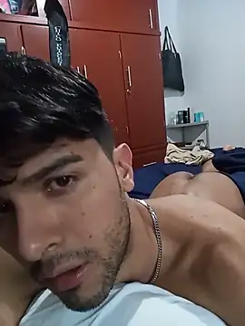 Snapshot of RodrigoColby2 chatting on 05-19-26, 09:00 RodrigoColby2 online show from 05-19-26, 09:00