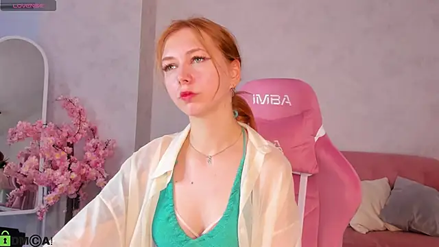 Sienna Nyx online show from 06-15-26, 09:09