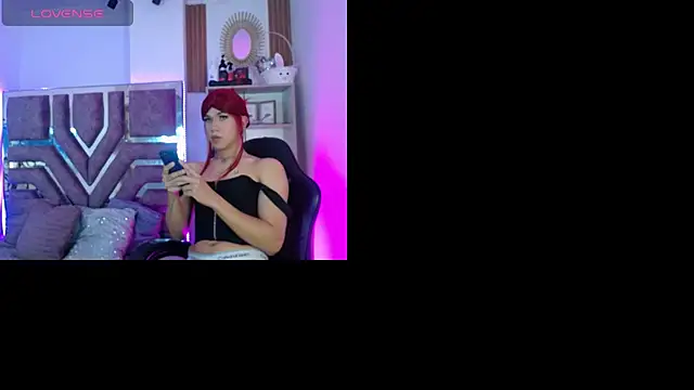 Snapshot of Eva__Walker chatting on 04-07-26, 08:32 Eva Walker online show from 04-07-26, 08:32