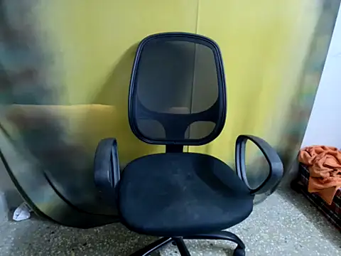 Snapshot of charu-baby chatting on 04-15-26, 06:30 charu-baby online show from 04-15-26, 06:30