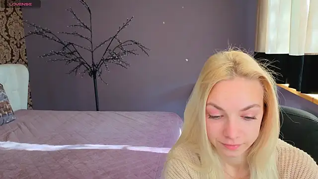 SonnySofia online show from 05-04-26, 05:44