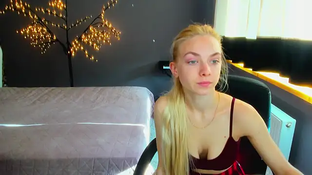 SonnySofia online show from 04-28-26, 05:34