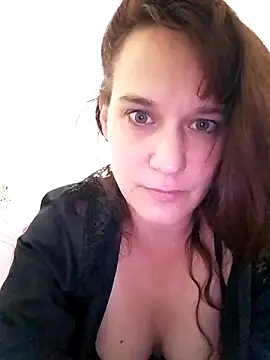 Snapshot of Maggie38 chatting on 06-06-26, 05:40 Maggie38 online show from 06-06-26, 05:40