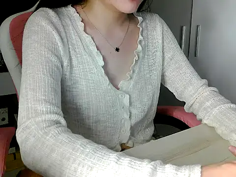 lucienguyen online show from 04-07-26, 11:17