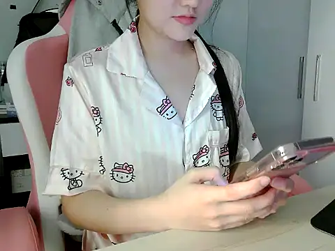 lucienguyen online show from 05-14-26, 06:05
