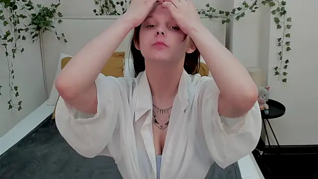 Charlotte Stee online show from 05-11-26, 02:02
