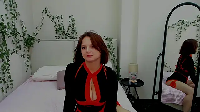 Charlotte Stee online show from 07-02-26, 03:23