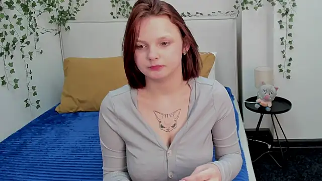 Charlotte Stee online show from 04-16-26, 01:50