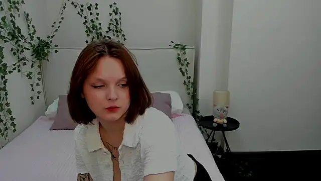 Charlotte Stee online show from 07-01-26, 02:12