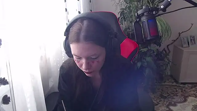 PunyKnee online show from 04-07-26, 10:06