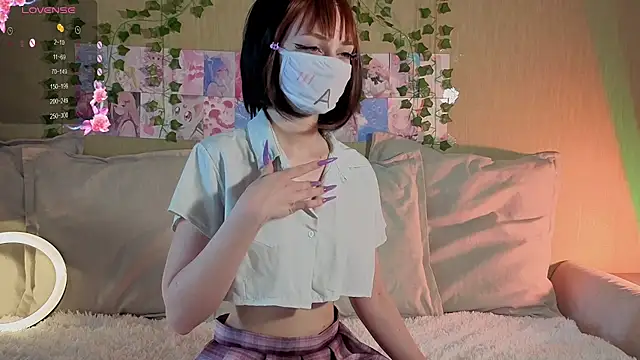 LunaNyanmi online show from 04-11-26, 09:02
