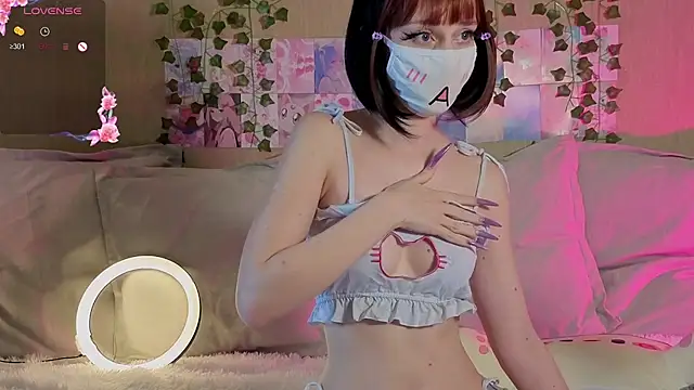 Snapshot of LunaNyanmi chatting on 04-07-26, 08:49 LunaNyanmi online show from 04-07-26, 08:49