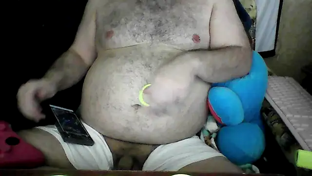 BriTheTopBear online show from 05-04-26, 06:06
