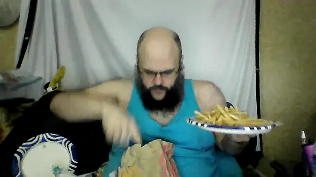 BriTheTopBear online show from 05-03-26, 07:46