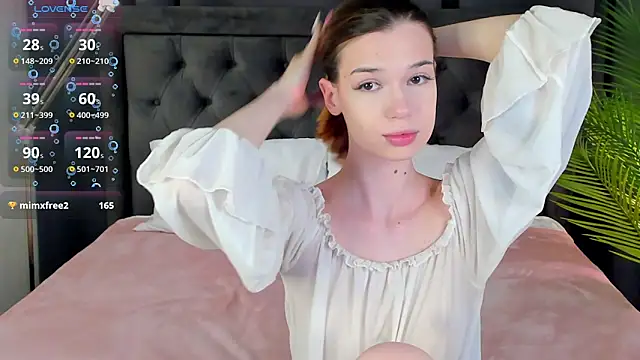 Snapshot of FoxLisa chatting on 04-26-26, 08:28 FoxLisa online show from 04-26-26, 08:28