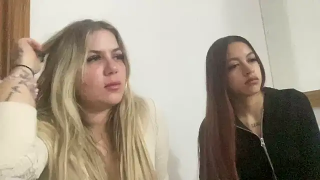 sophiehot69 online show from 04-16-26, 08:09