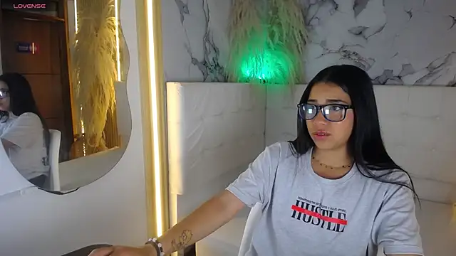 Taliasweet online show from 04-18-26, 01:24
