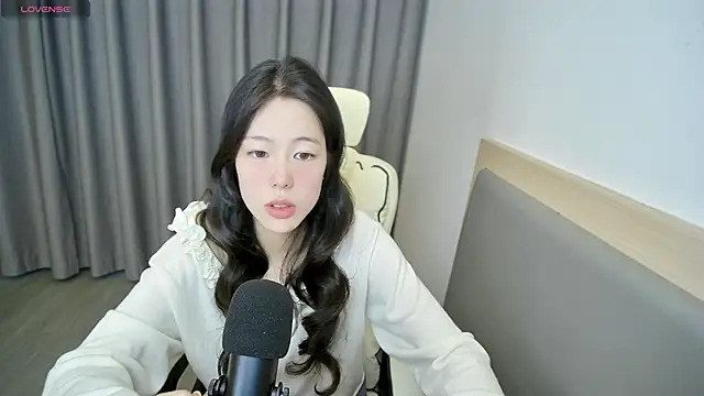 yizhixiaolulu online show from 04-07-26, 06:15