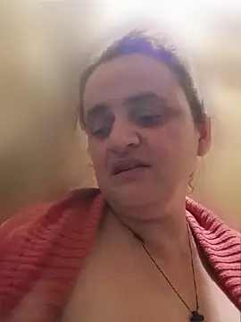 Snapshot of AnabelBexley chatting on 04-22-26, 02:13 AnabelBexley online show from 04-22-26, 02:13