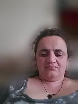 Snapshot of AnabelBexley chatting on 04-17-26, 02:47 AnabelBexley online show from 04-17-26, 02:47