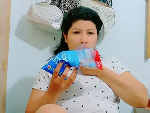 MojaditPussy online show from 05-13-26, 06:15