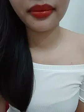 Snapshot of Luckyy29 chatting on 06-24-26, 04:33 Luckyy29 online show from 06-24-26, 04:33