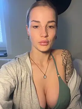 Snapshot of cocoj_ chatting on 04-11-26, 05:59 cocoj online show from 04-11-26, 05:59