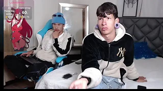 Snapshot of Demian_y_Salvatore chatting on 04-11-26, 02:54 Demian y Salvatore online show from 04-11-26, 02:54