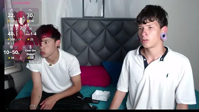 Snapshot of Demian_y_Salvatore chatting on 04-09-26, 06:36 Demian y Salvatore online show from 04-09-26, 06:36