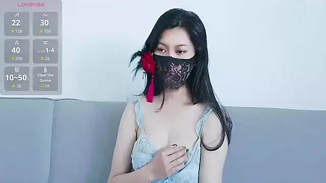 Lumi-ee online show from 04-11-26, 02:19