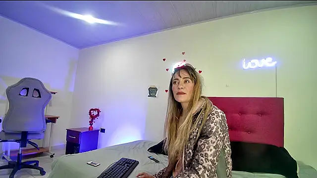 Lorena sweet33 online show from 04-07-26, 01:57