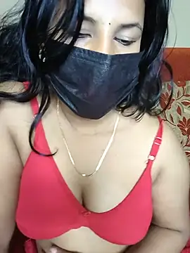 Hot Alicee online show from 05-17-26, 04:45
