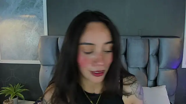 Cata Jonees online show from 04-14-26, 07:41