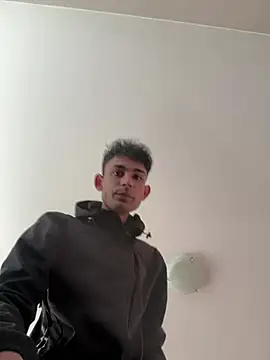 Snapshot of chatting on 04-06-26, 04:30 online show from 04-06-26, 04:30