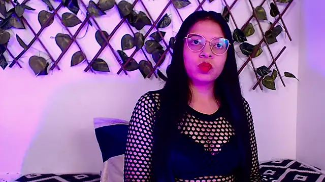 Snapshot of katiagp chatting on 04-09-26, 11:49 katiagp online show from 04-09-26, 11:49