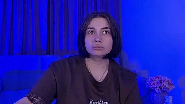 AdrianaToress online show from 05-19-26, 07:43