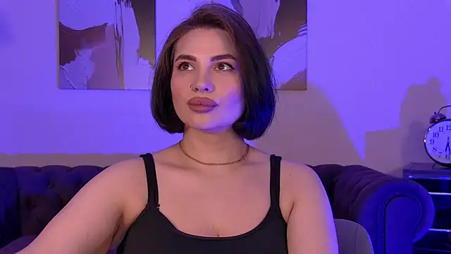 AdrianaToress online show from 05-25-26, 06:06