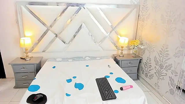 scarlettecortes online show from 04-10-26, 02:35