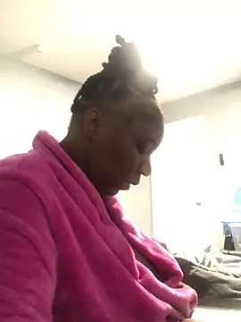 amberchill26 online show from 05-18-26, 01:16