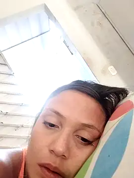 Raianaferreira online show from 04-08-26, 06:42